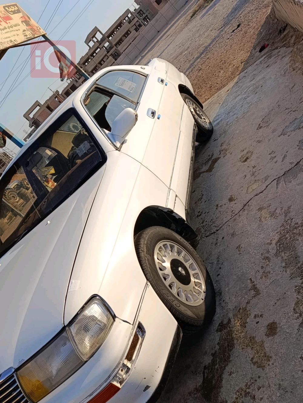 تۆیۆتا کراون
